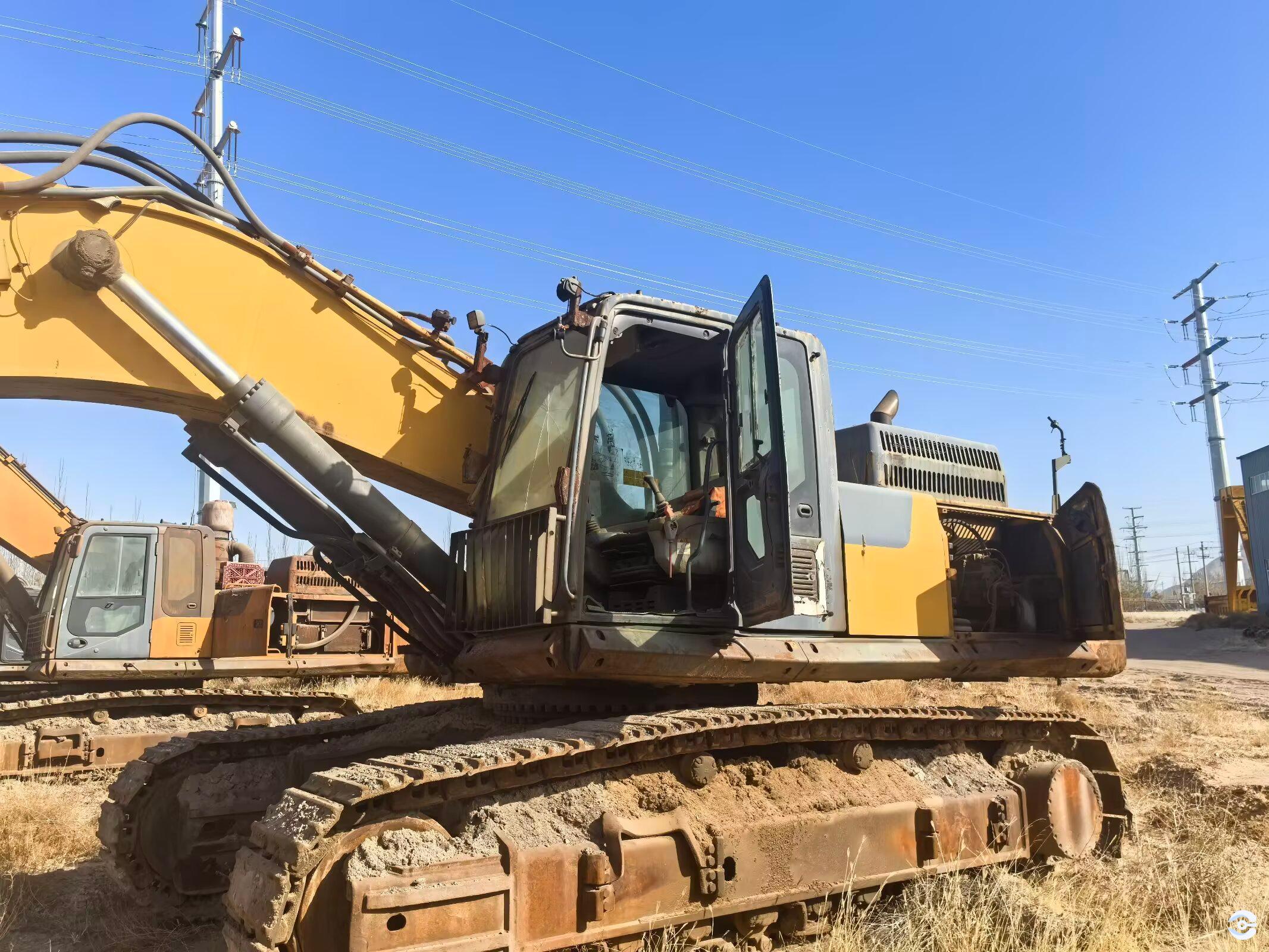 徐工XE470D履带式挖掘机