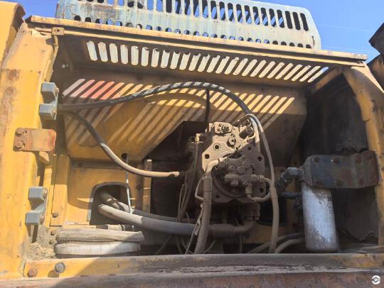 徐工XE470D履带式挖掘机