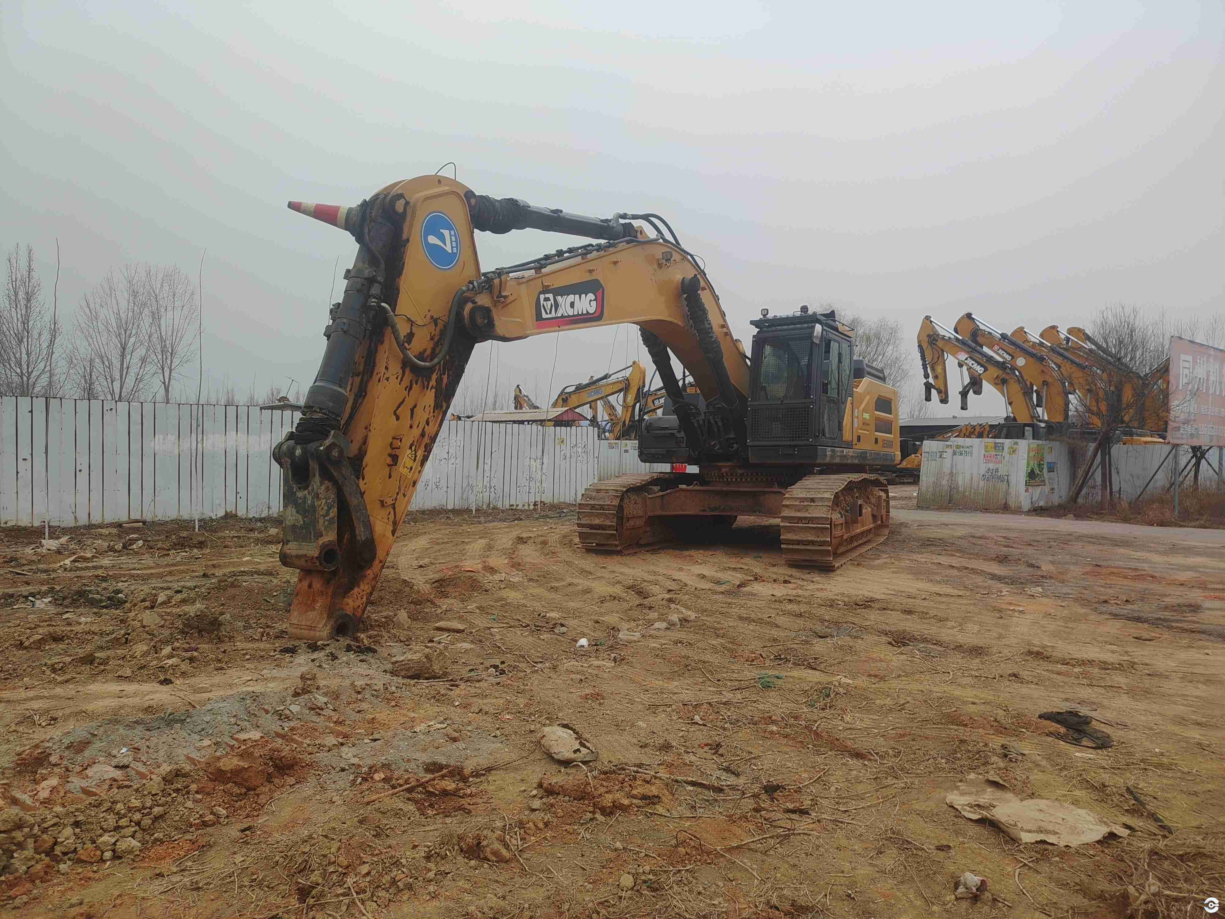 徐工XE600GK履带式挖掘机