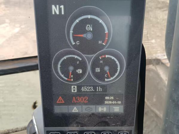 徐工XE310DA履带式挖掘机