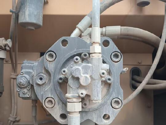 徐工XE310DA履带式挖掘机