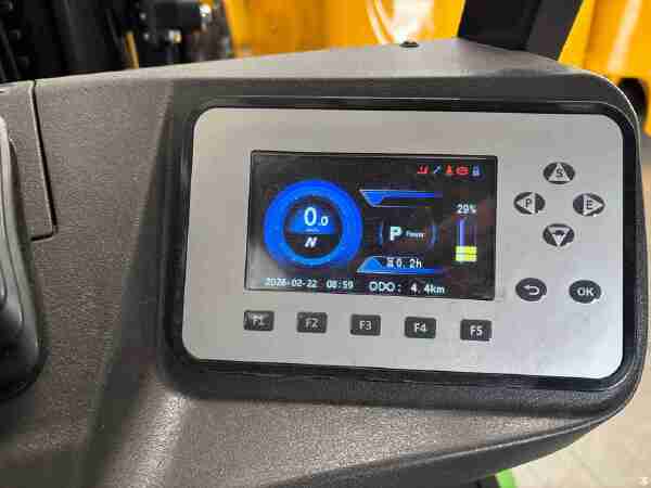 徐工XCB20-LW2-G電動(dòng)平衡重叉車(chē)