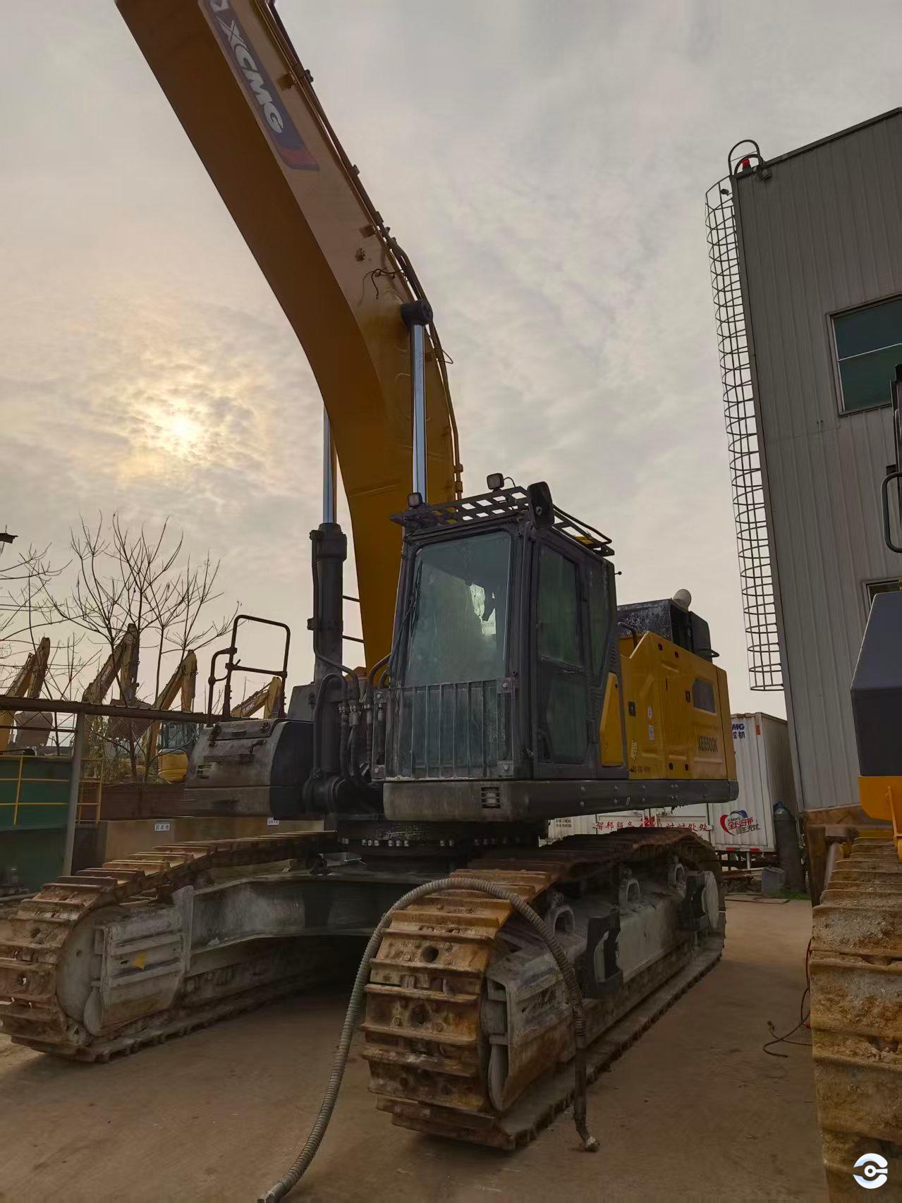 徐工XE650GK履带式挖掘机