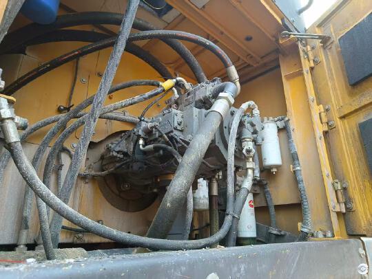 徐工XE650GK履带式挖掘机