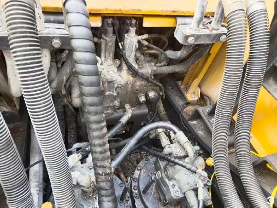 徐工XE650GK履带式挖掘机