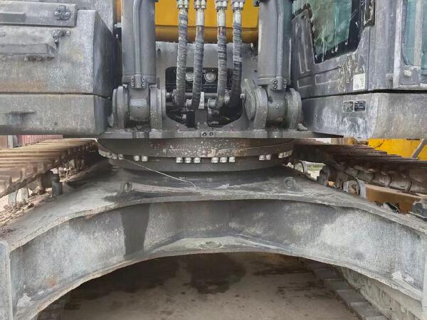 徐工XE650GK履带式挖掘机