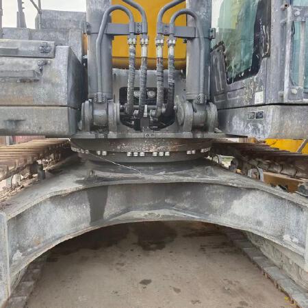 徐工XE650GK履带式挖掘机