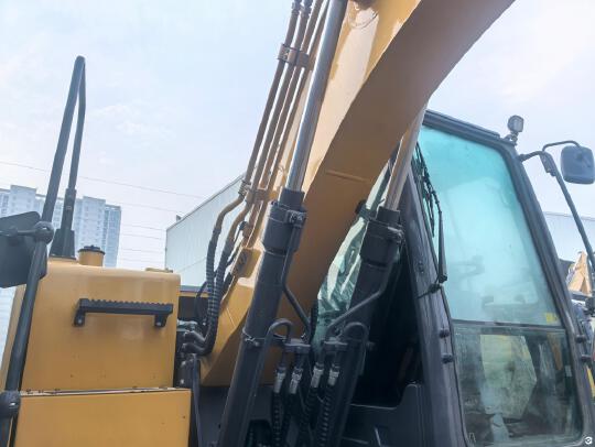 徐工XE105WG全地面起重机