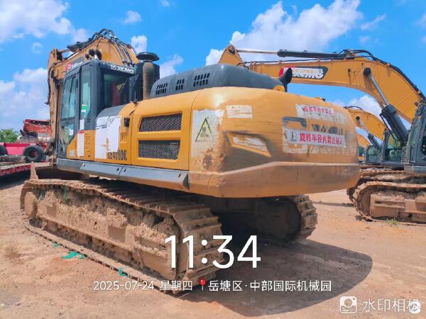 徐工XE400DK履带式挖掘机