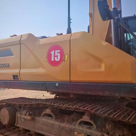 徐工XE200GA履带式挖掘机