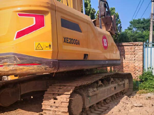 徐工XE200GA履带式挖掘机