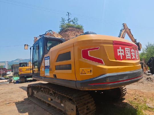 徐工XE200GA履带式挖掘机