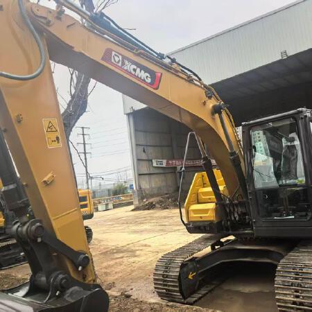 徐工XE135GA履带式挖掘机