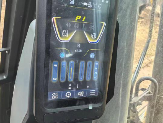 徐工XE135GA履带式挖掘机