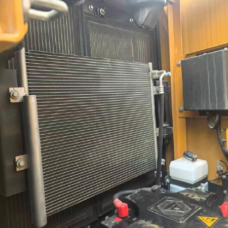 徐工XE135GA履带式挖掘机