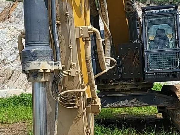 徐工XE690DK履带式挖掘机