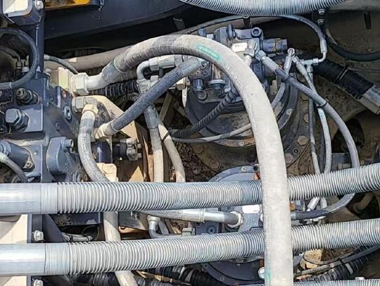 徐工XE690DK履带式挖掘机