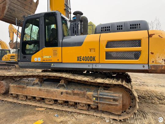 徐工XE400DK履带式挖掘机