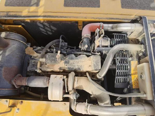 徐工XE270DK履带式挖掘机