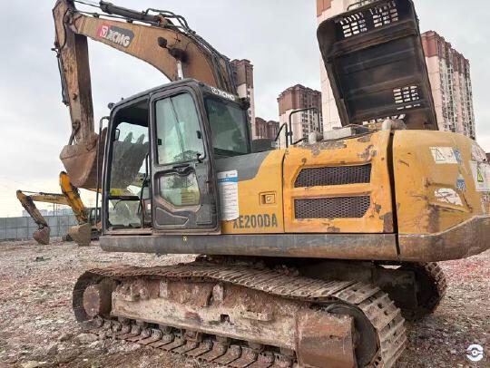 徐工XE200DA履带式挖掘机