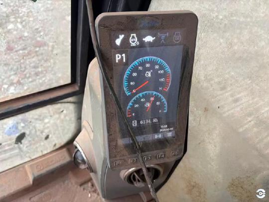 徐工XE200DA履带式挖掘机