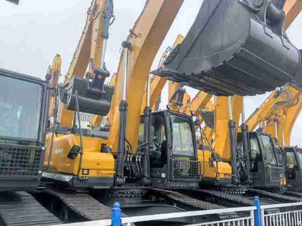 徐工XE335GK履帶式挖掘機(jī)