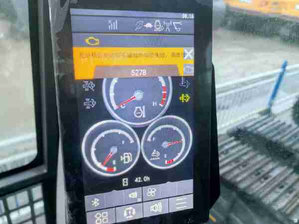 徐工XE335GK履带式挖掘机