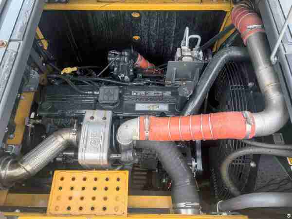 徐工XE335GK履带式挖掘机