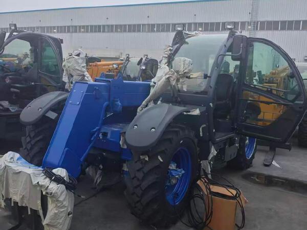 徐工XC6-3007V伸缩臂叉装机