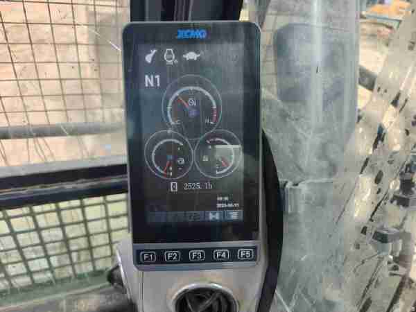 徐工XE370D履带式挖掘机