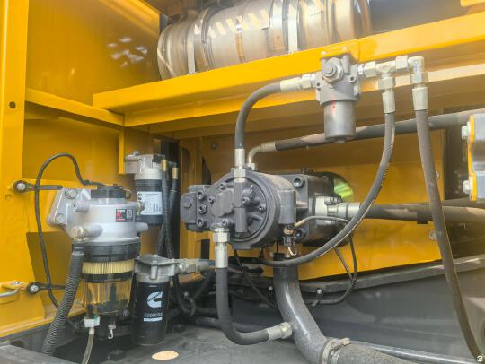 徐工XE200GA履带式挖掘机