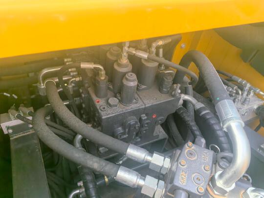 徐工XE200GA履带式挖掘机