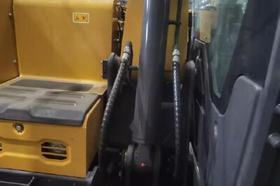 徐工XE75G履帶式挖掘機