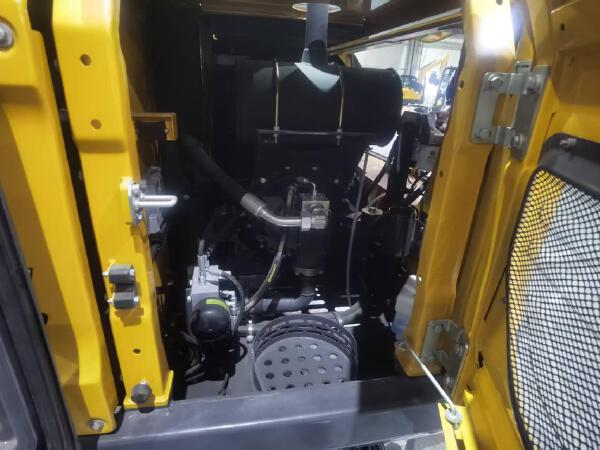 徐工XE75G履带式挖掘机