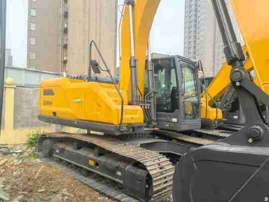徐工XE200GH履带式挖掘机