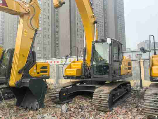 徐工XE200GH履带式挖掘机