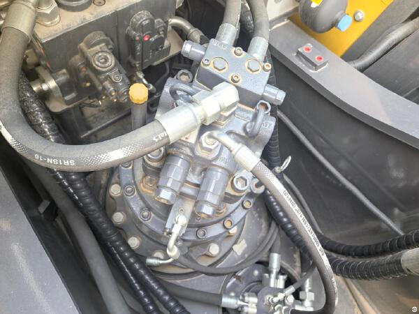 徐工XE200GH履带式挖掘机