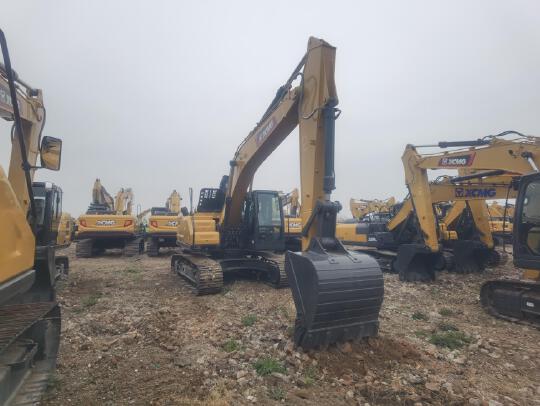 徐工XE200GA履带式挖掘机