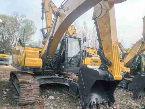 徐工XE200GA履带式挖掘机