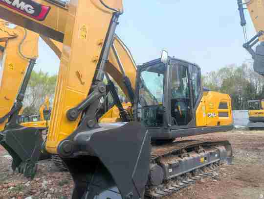 徐工XE200GA履带式挖掘机