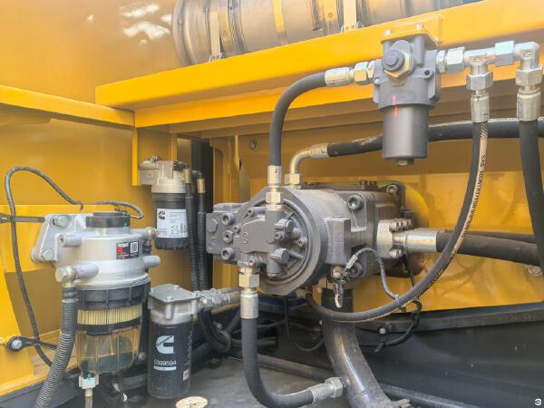 徐工XE200GA履带式挖掘机