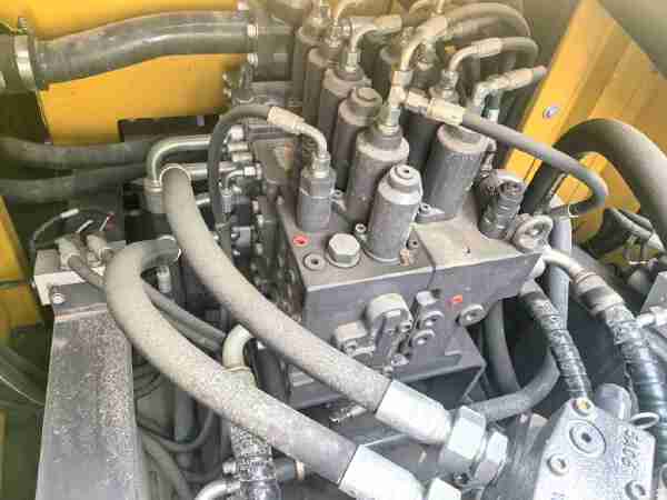 徐工XE200GA履带式挖掘机