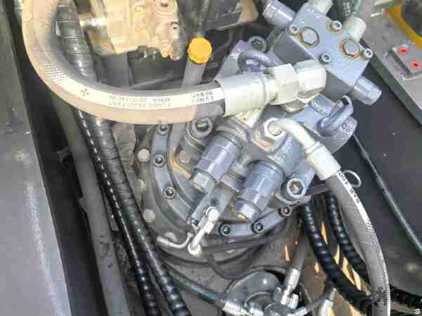 徐工XE200GH履带式挖掘机