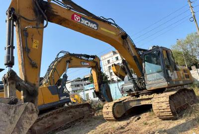 徐工XE310DA履带式挖掘机