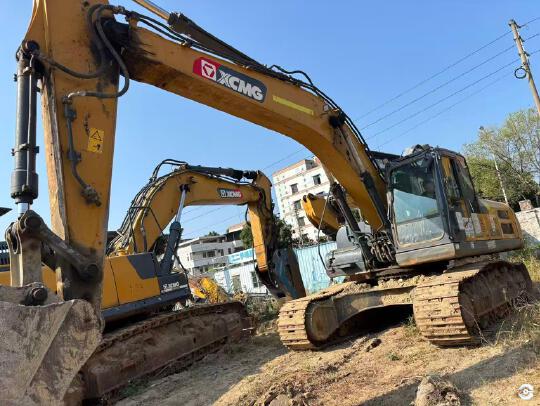 徐工XE310DA履带式挖掘机