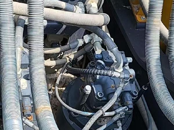 徐工XE690DK履带式挖掘机