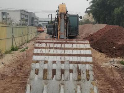 徐工XE245DK履带式挖掘机