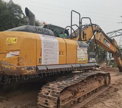 徐工XE245DK履带式挖掘机