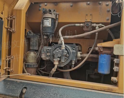 徐工XE245DK履带式挖掘机