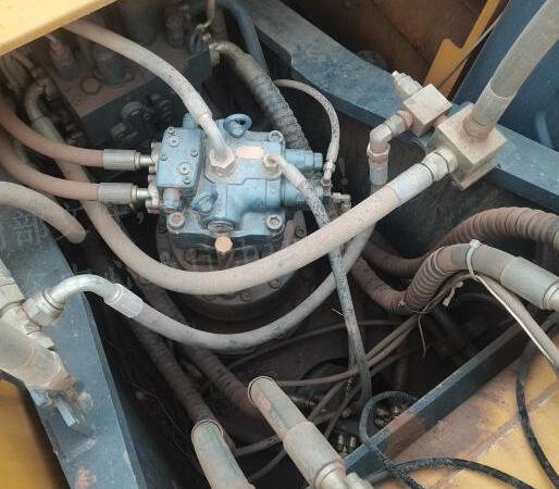 徐工XE245DK履带式挖掘机